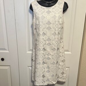 Tommy Hilfiger | White Lace Sleeveless Dress - Size 8 (Medium)